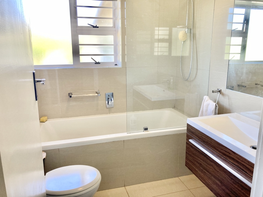 To Let 3 Bedroom Property for Rent in Pinelands Western Cape